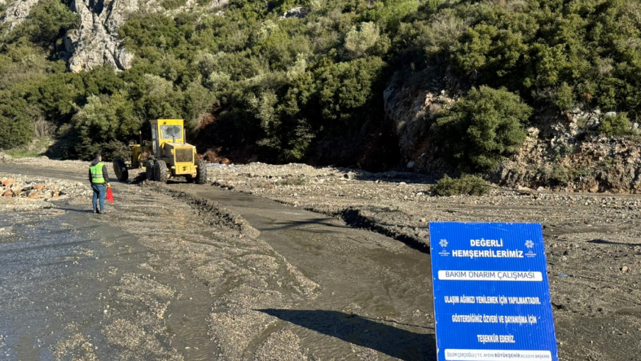 Aydın’ın Tüm İlçelerinde Yol Yapım Ve Yenileme Çalışmaları Sürüyor